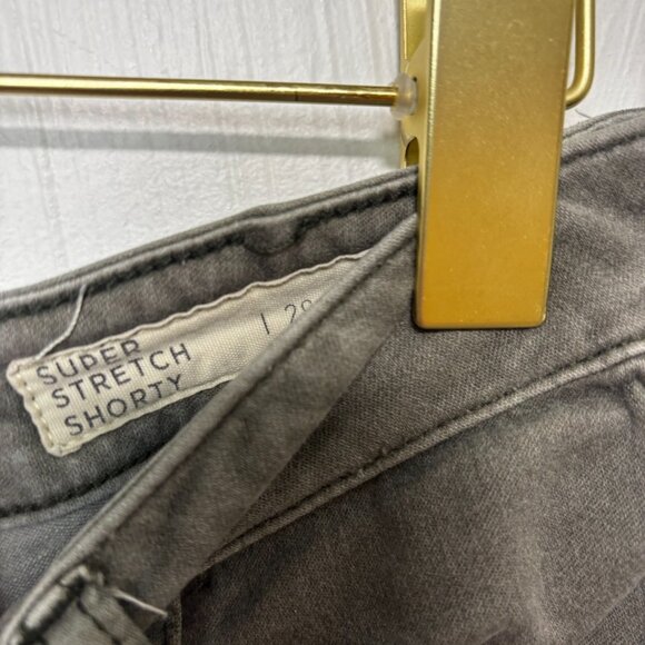 Bullhead Denim Jean Shorts Super Stretch Shorty Gray Dark Wash Cuffed Womens 29 - Picture 3 of 7